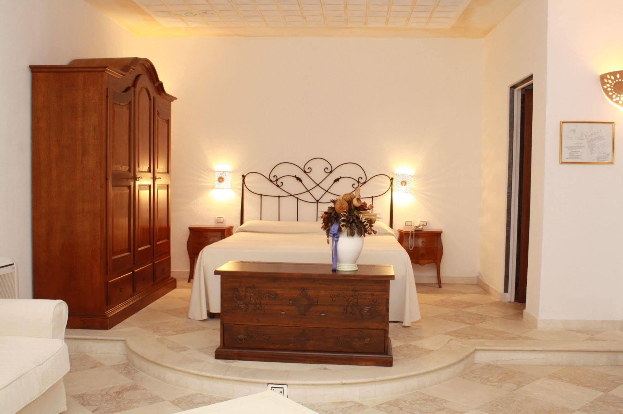 Hotel סן פנטלאו מראה חיצוני תמונה
