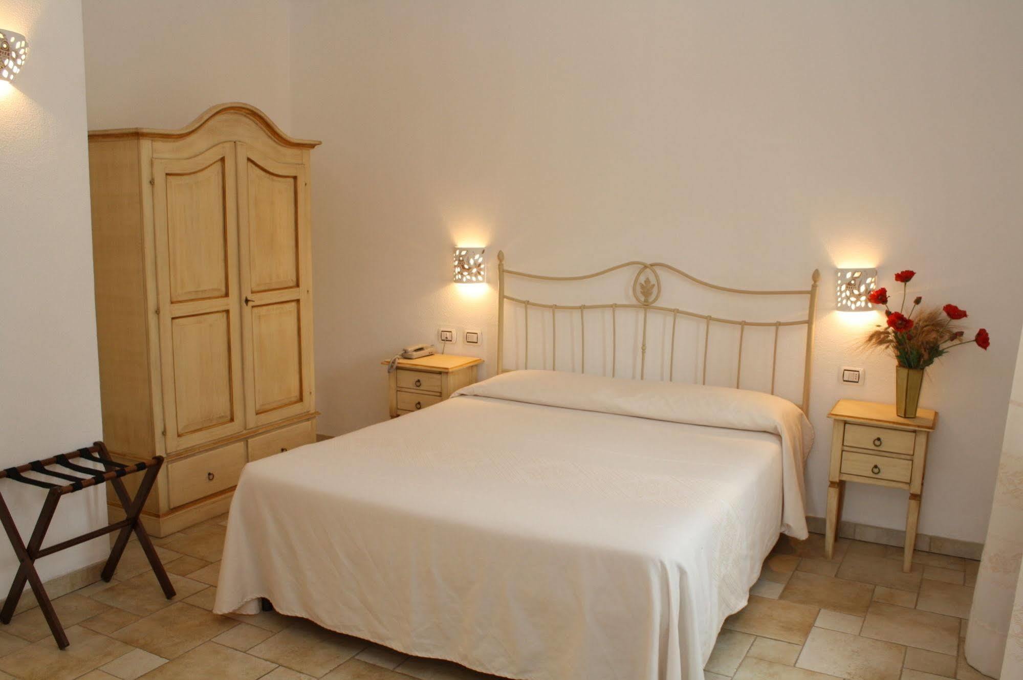 Hotel סן פנטלאו מראה חיצוני תמונה